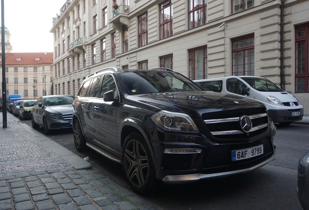 Mercedes-Benz GL 63 AMG X166