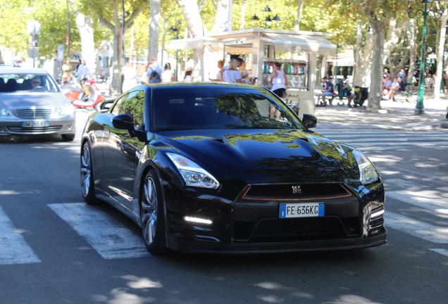 Nissan GT-R 2011