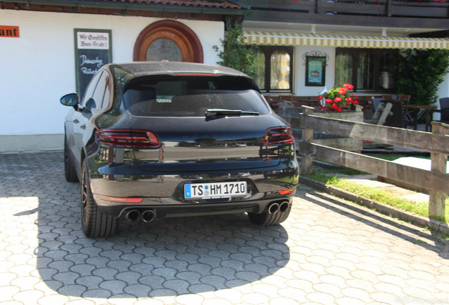 Porsche 95B Macan GTS