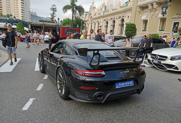 Porsche 991 GT2 RS Weissach Package