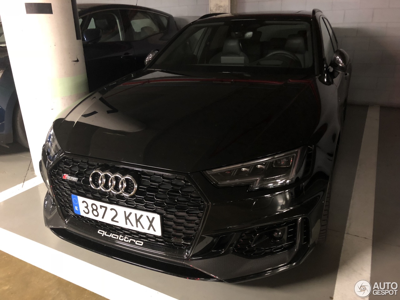 Audi RS4 Avant B9