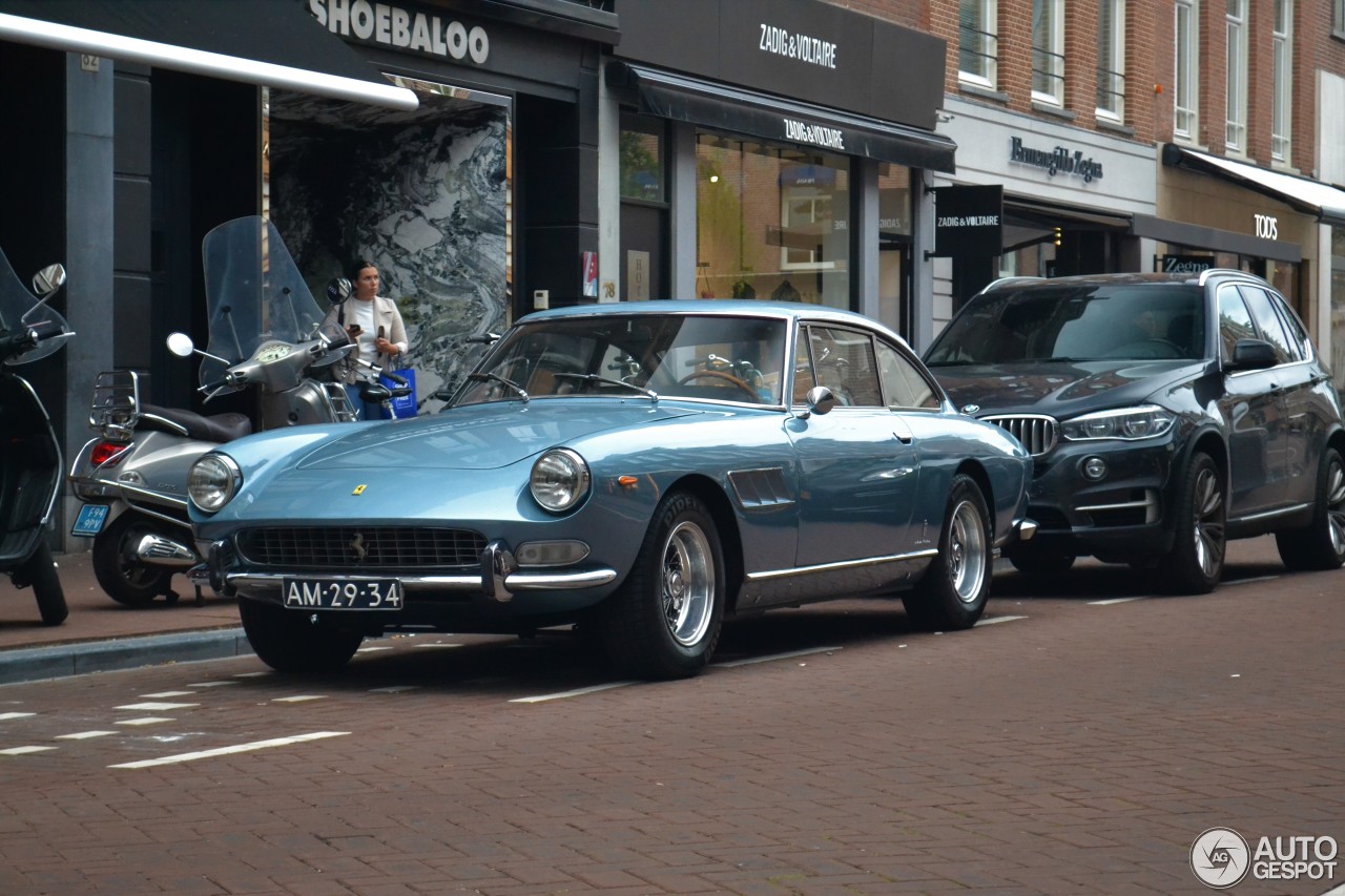 Ferrari 330 GT 2+2 Series II