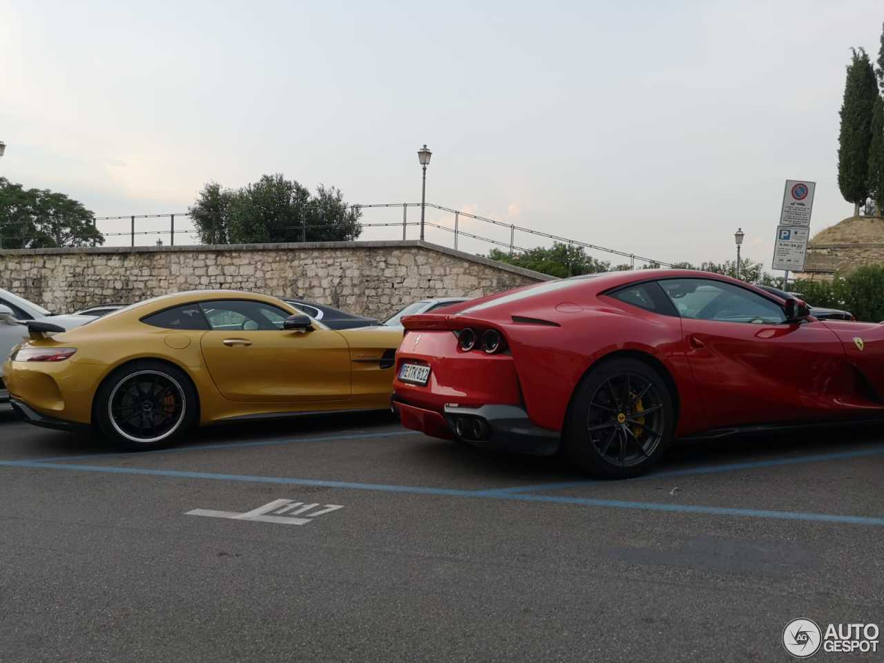 Ferrari 812 Superfast