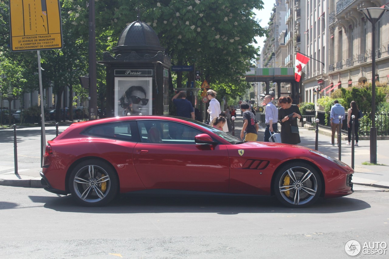 Ferrari GTC4Lusso