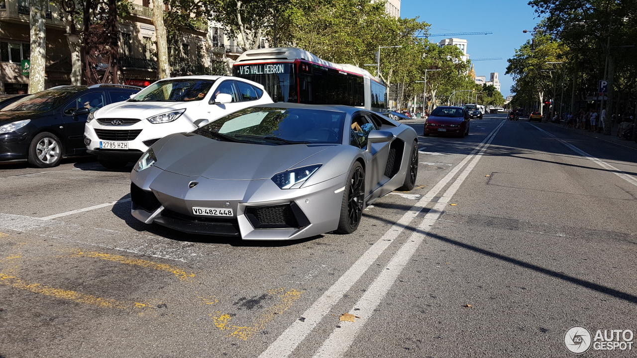 Lamborghini Aventador LP700-4