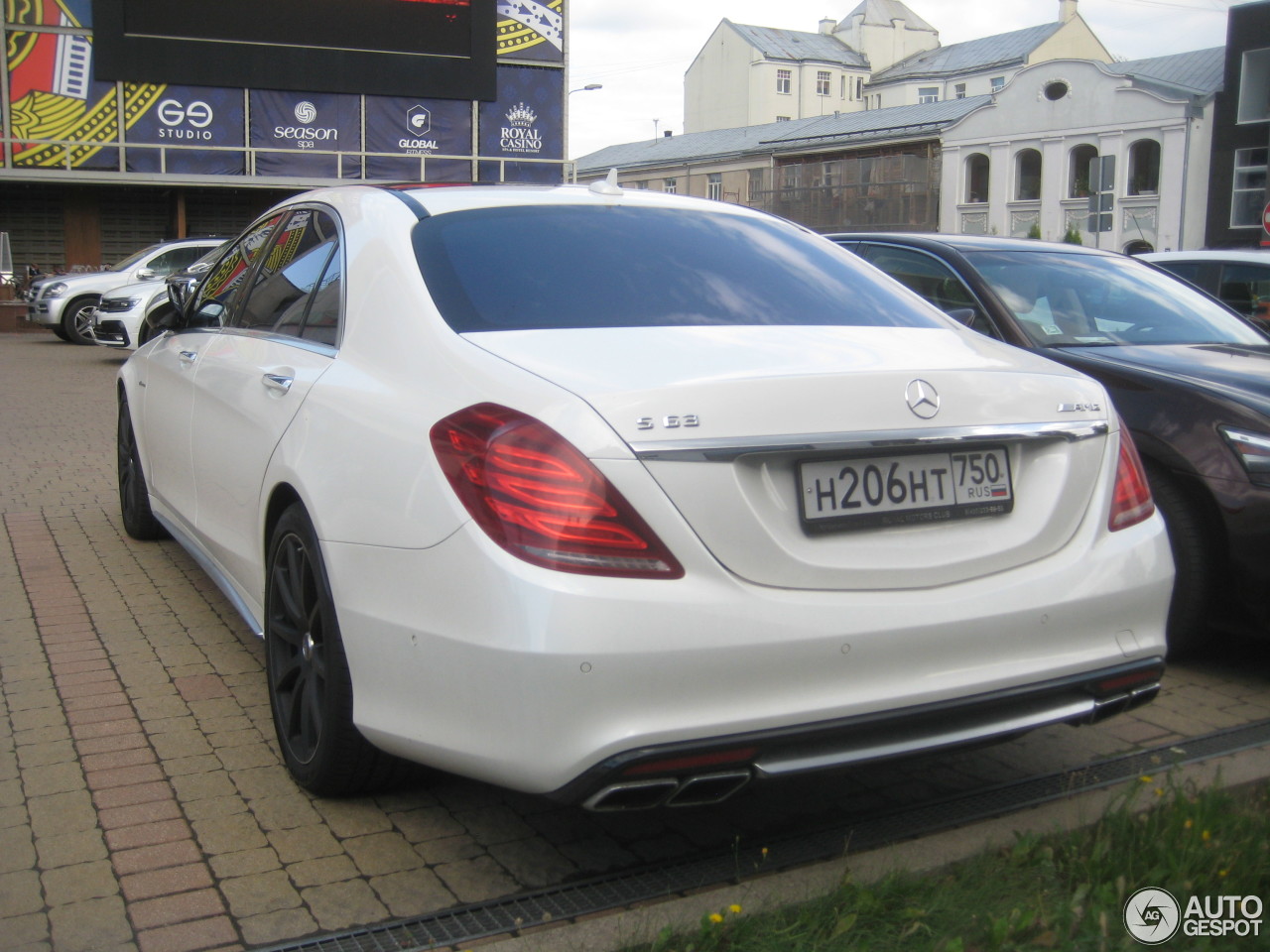 Mercedes-Benz S 63 AMG V222