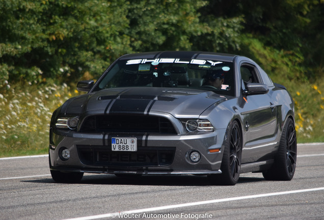 Ford Mustang Shelby GT500 2013