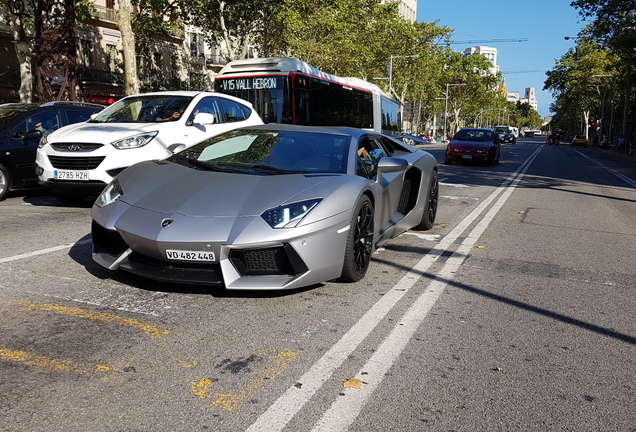 Lamborghini Aventador LP700-4