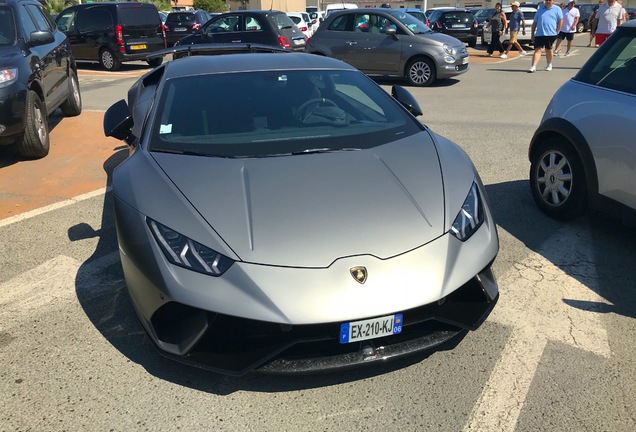 Lamborghini Huracán LP640-4 Performante