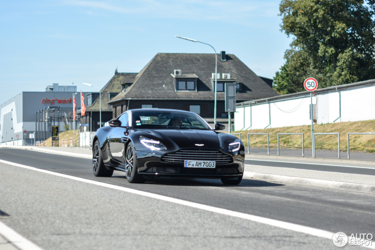 Aston Martin DB11 V8