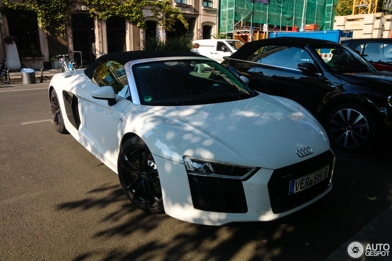 Audi R8 V10 Spyder 2016