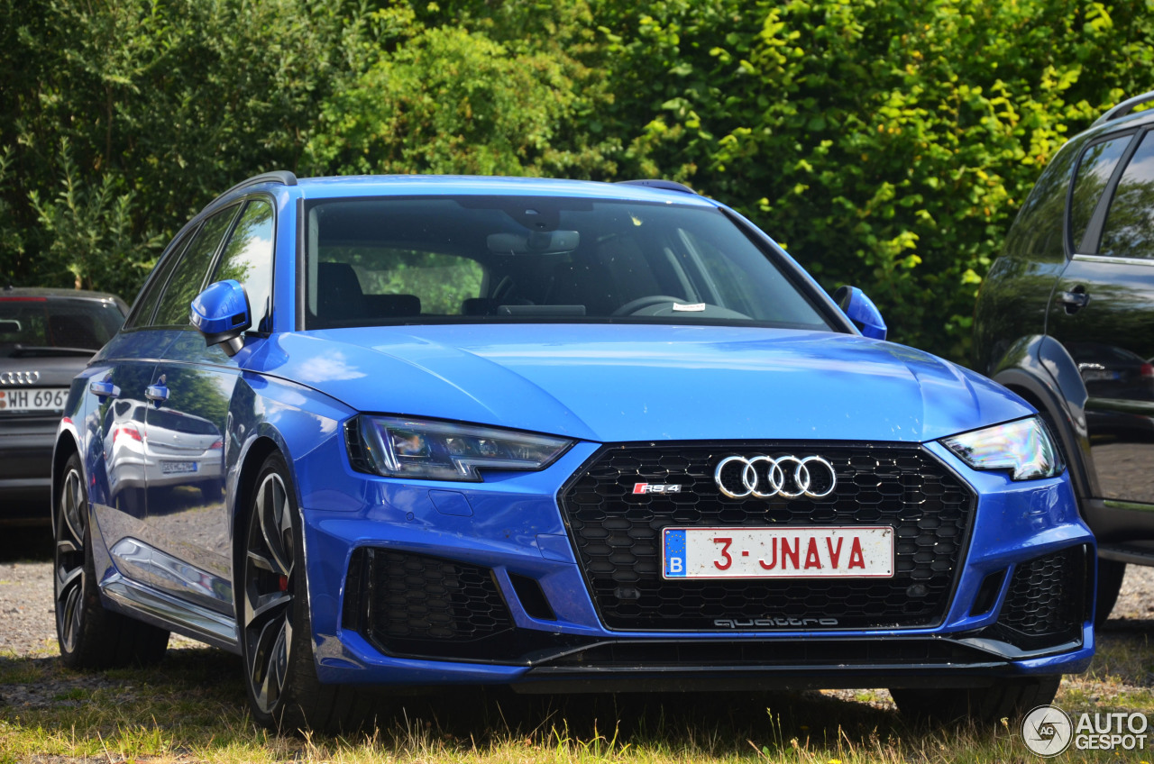 Audi RS4 Avant B9