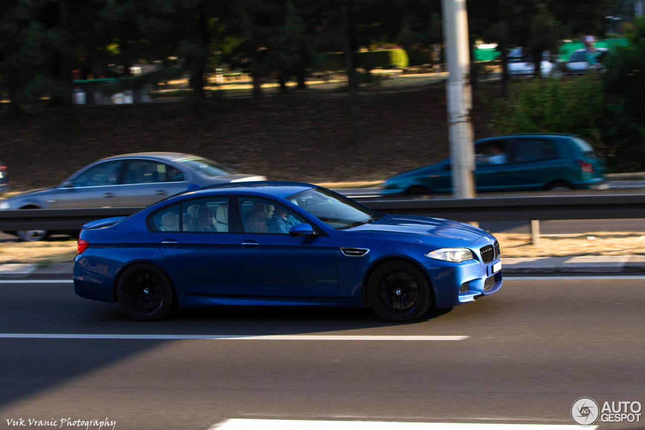 BMW M5 F10 2011