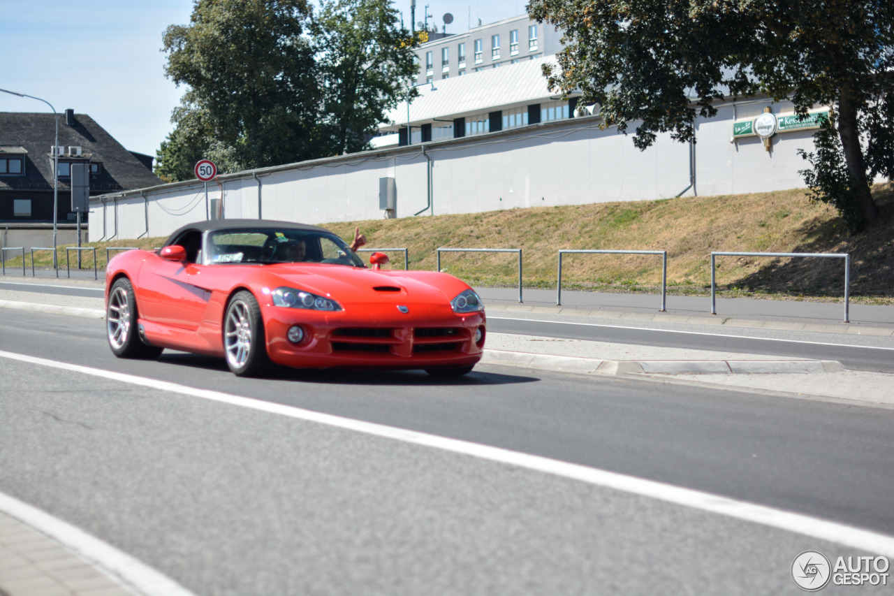 Dodge Viper SRT-10 Roadster 2003