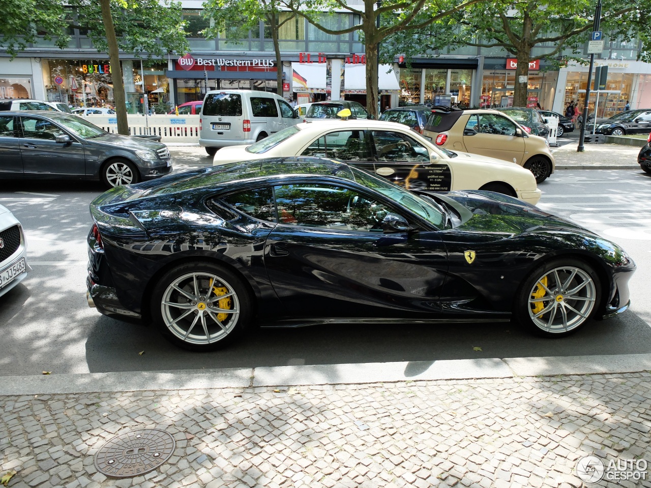 Ferrari 812 Superfast