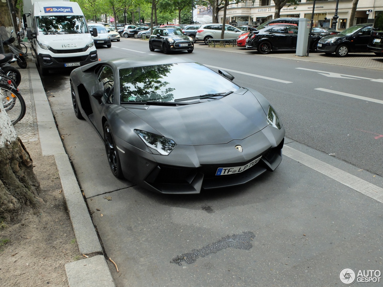 Lamborghini Aventador LP700-4