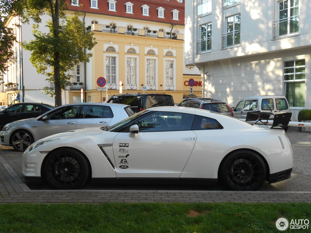 Nissan GT-R HKS GT800