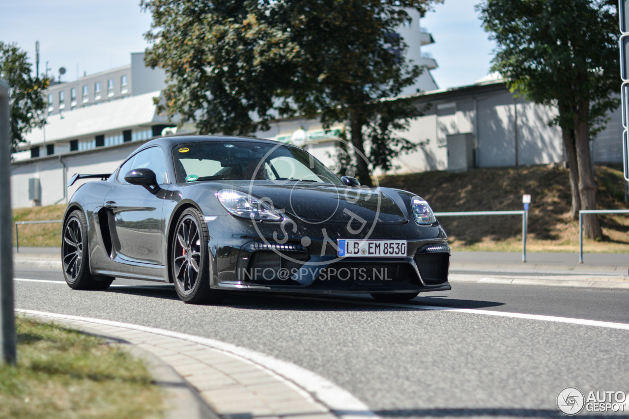 Porsche 718 Cayman GT4