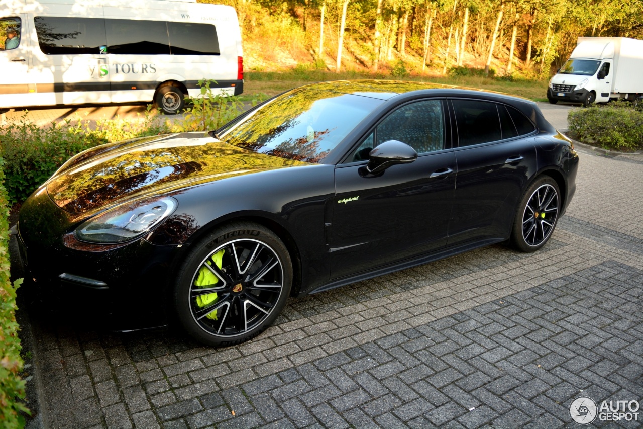 Porsche 971 Panamera Turbo S E-Hybrid Sport Turismo