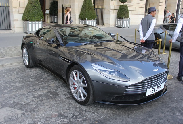 Aston Martin DB11