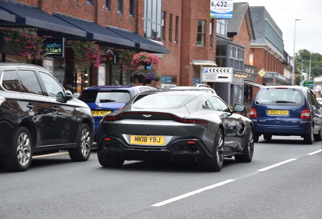 Aston Martin V8 Vantage 2018