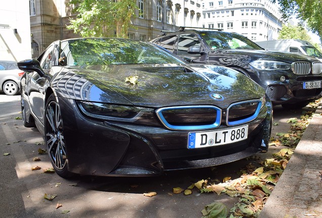 BMW i8