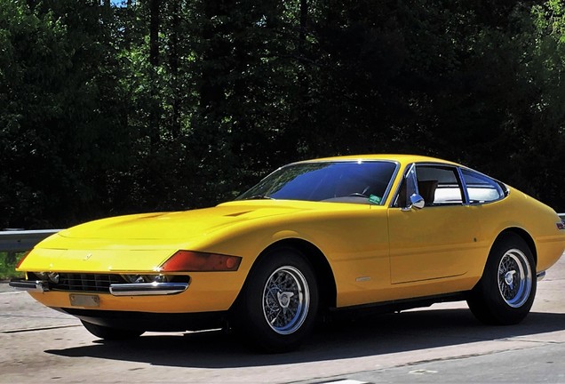 Ferrari 365 GTB/4 Daytona