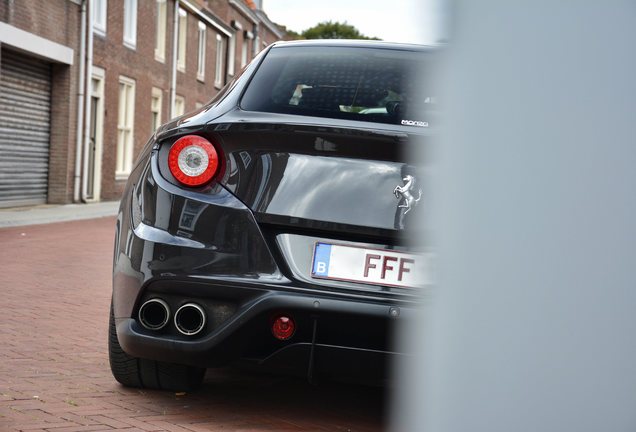 Ferrari FF