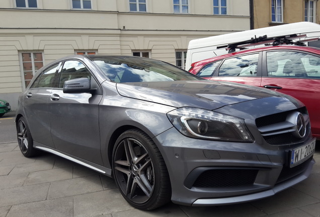 Mercedes-Benz A 45 AMG