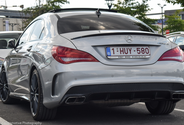 Mercedes-Benz CLA 45 AMG C117