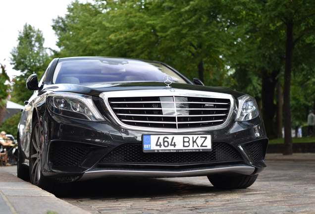 Mercedes-Benz S 63 AMG V222