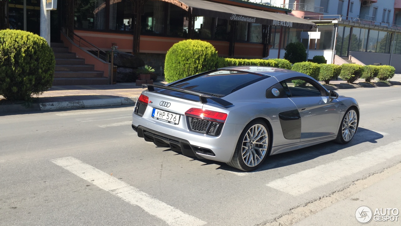 Audi R8 V10 Plus 2015