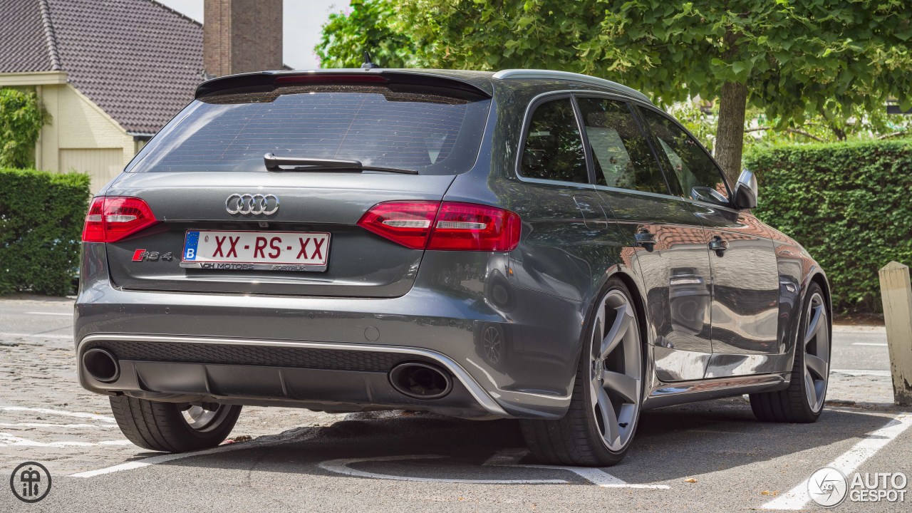 Audi RS4 Avant B8