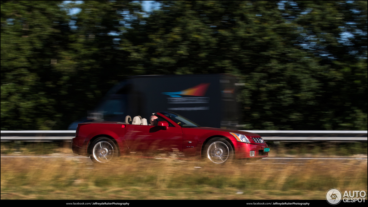 Cadillac XLR