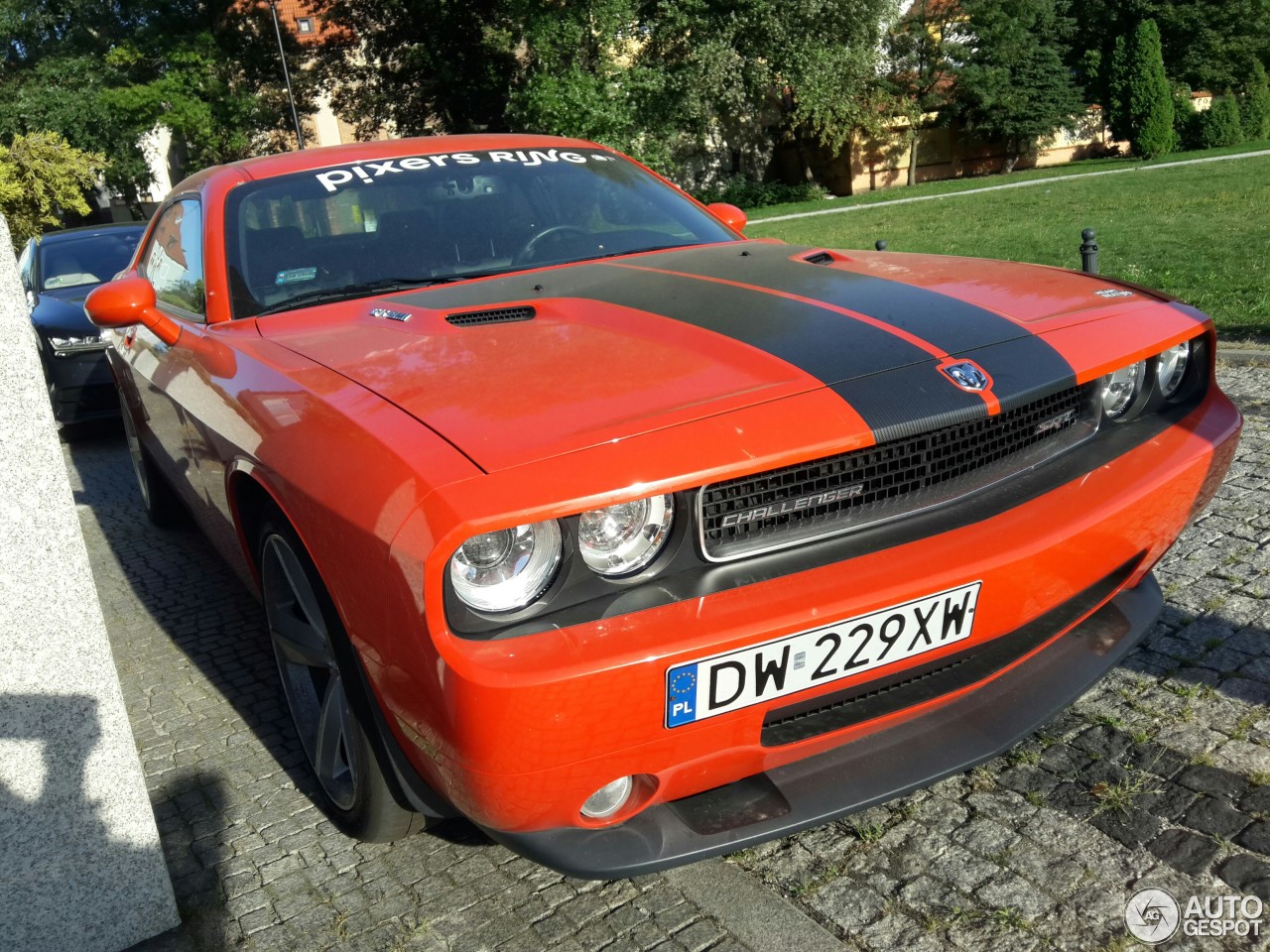 Dodge Challenger SRT-8