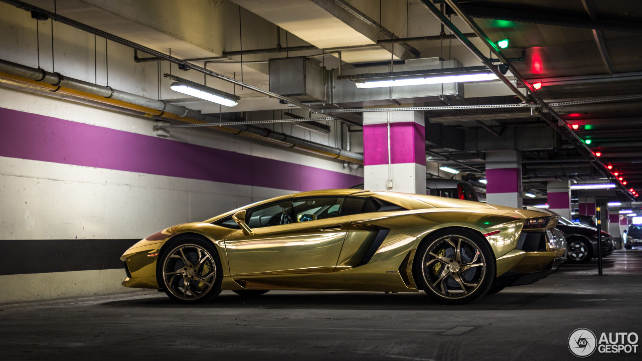 Lamborghini Aventador LP700-4 Roadster