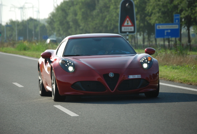 Alfa Romeo 4C Coupé