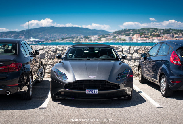 Aston Martin DB11 V8 Volante