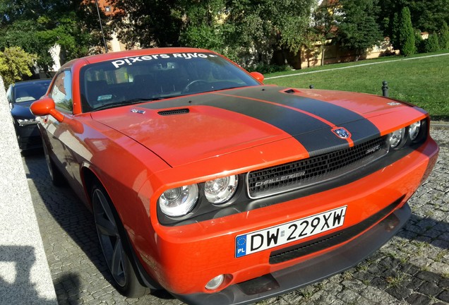 Dodge Challenger SRT-8