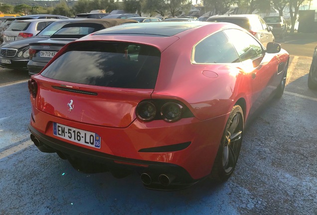 Ferrari GTC4Lusso