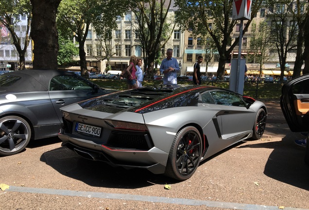 Lamborghini Aventador LP700-4 Pirelli Edition