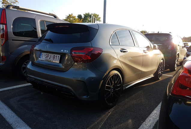 Mercedes-AMG A 45 W176 2015