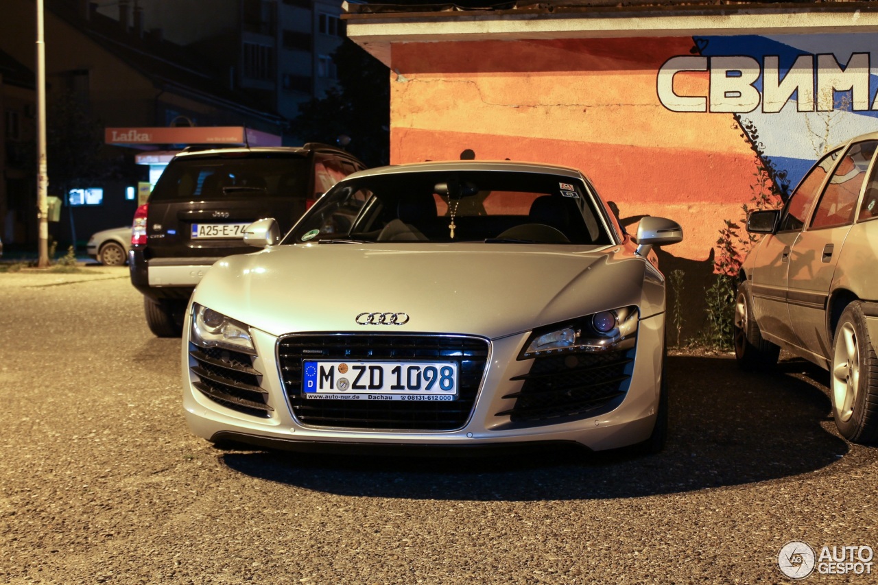 Audi R8