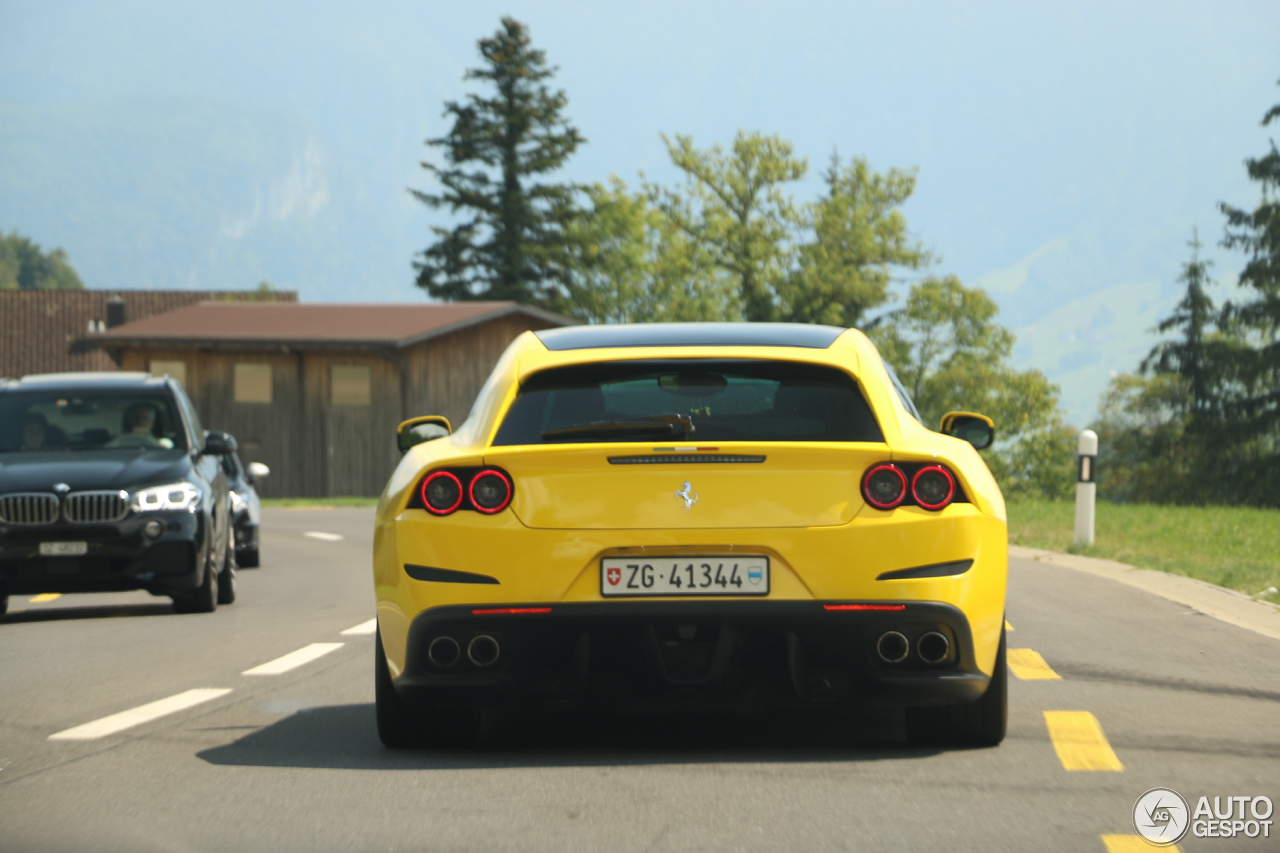 Ferrari GTC4Lusso