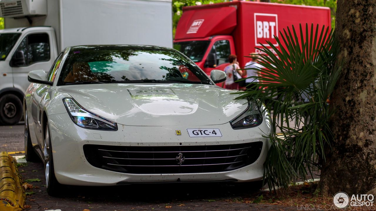 Ferrari GTC4Lusso