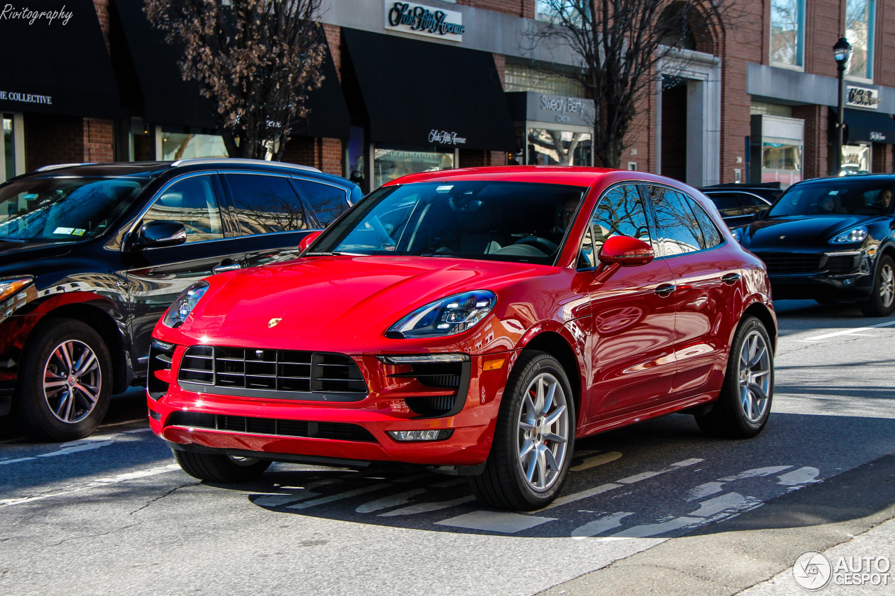 Porsche 95B Macan GTS