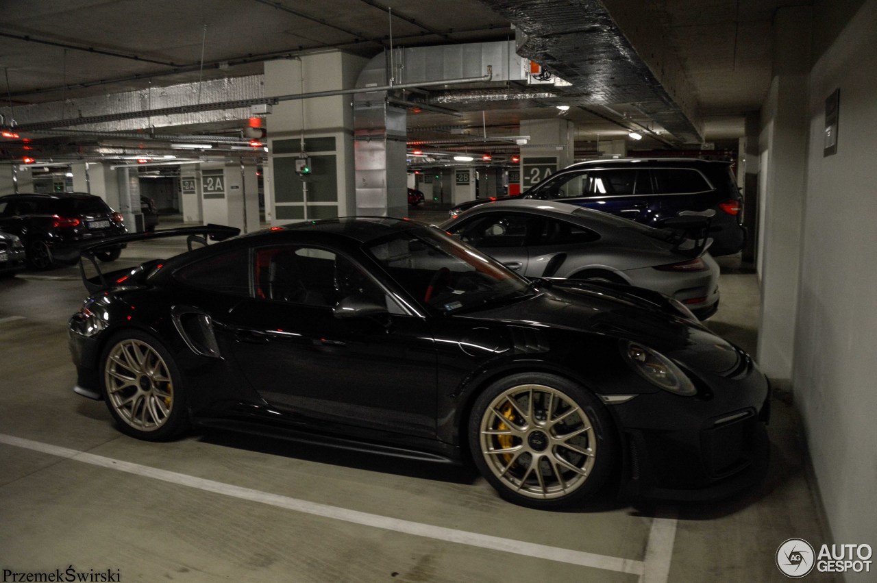 Porsche 991 GT2 RS Weissach Package