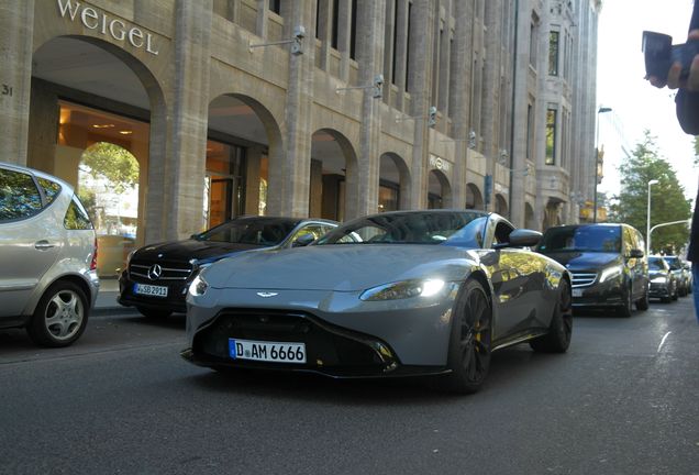 Aston Martin V8 Vantage 2018