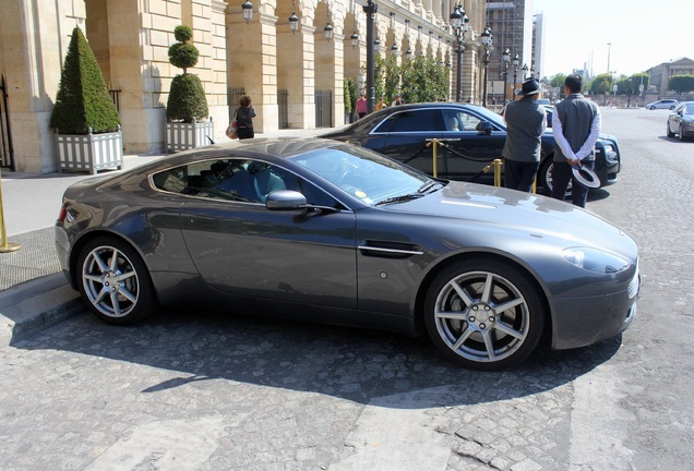 Aston Martin V8 Vantage