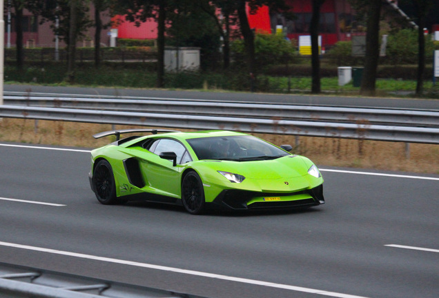 Lamborghini Aventador LP750-4 SuperVeloce